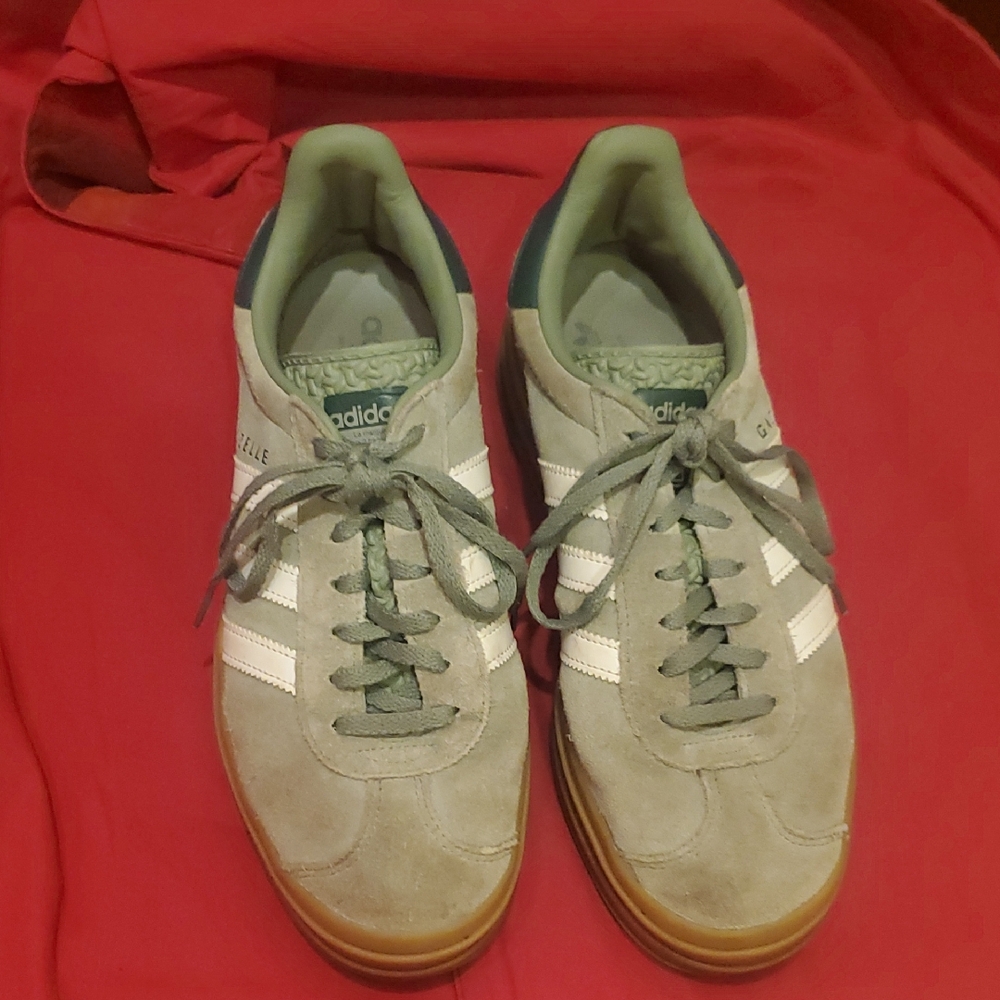 ADIDAS GAZELLE SIZE 10 Women's Gray & Green Sneakers